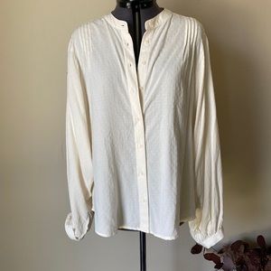 blouse with bishop sleeves